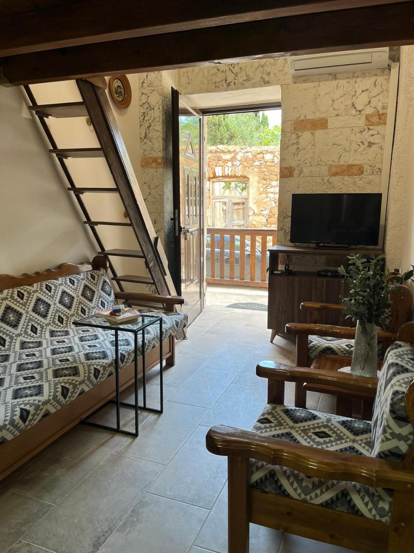 Milopetra Vila Yerolimin Exterior foto